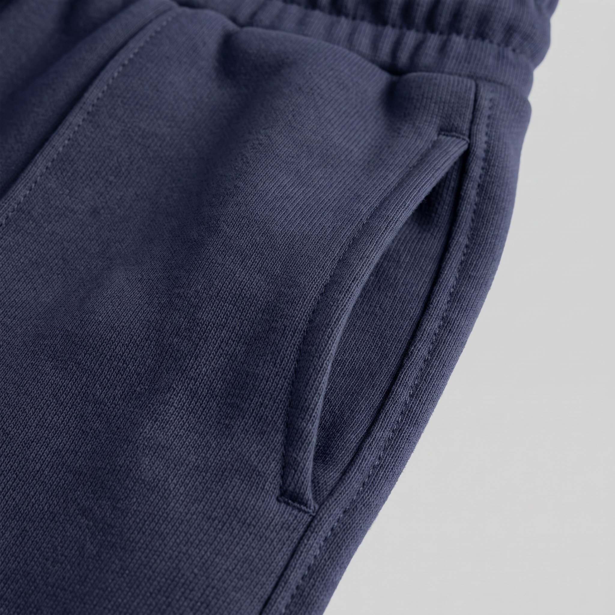 Sweatshorts för män med dragsko och sömdetaljer-Shorts for men-Fjallbarn