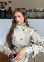 Trenchcoat för dam med bälte och knappar-Jacket for women-Fjallbarn