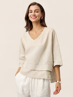 V-ringad linnetopp med lager-på-lager-fåll för dam-Tops for women-Fjallbarn