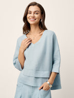 V-ringad linnetopp med lager-på-lager-fåll för dam-Tops for women-Fjallbarn