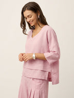 V-ringad linnetopp med lager-på-lager-fåll för dam-Tops for women-Fjallbarn