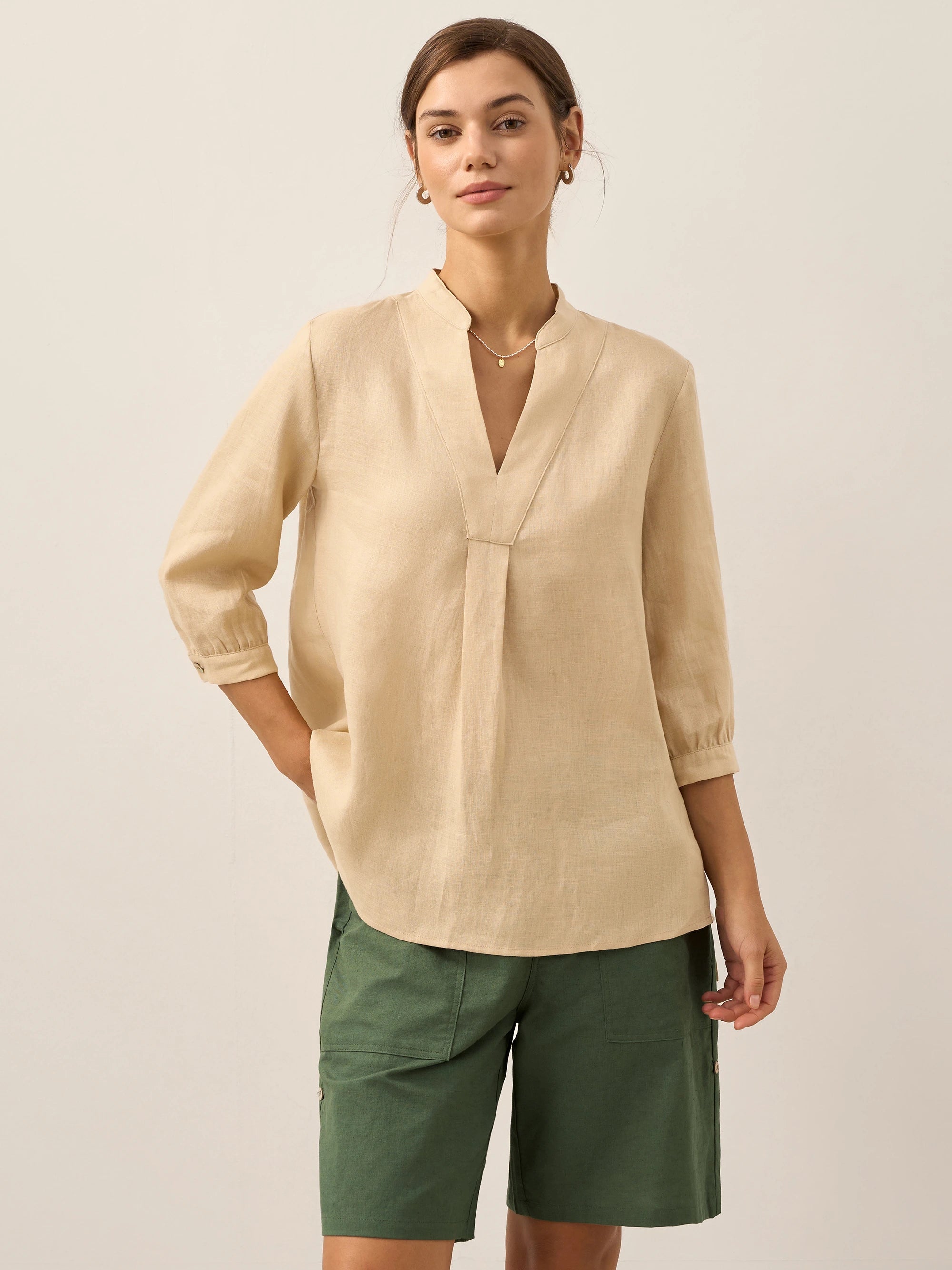 V-ringad linnetunika för dam-Shirts for women-Fjallbarn