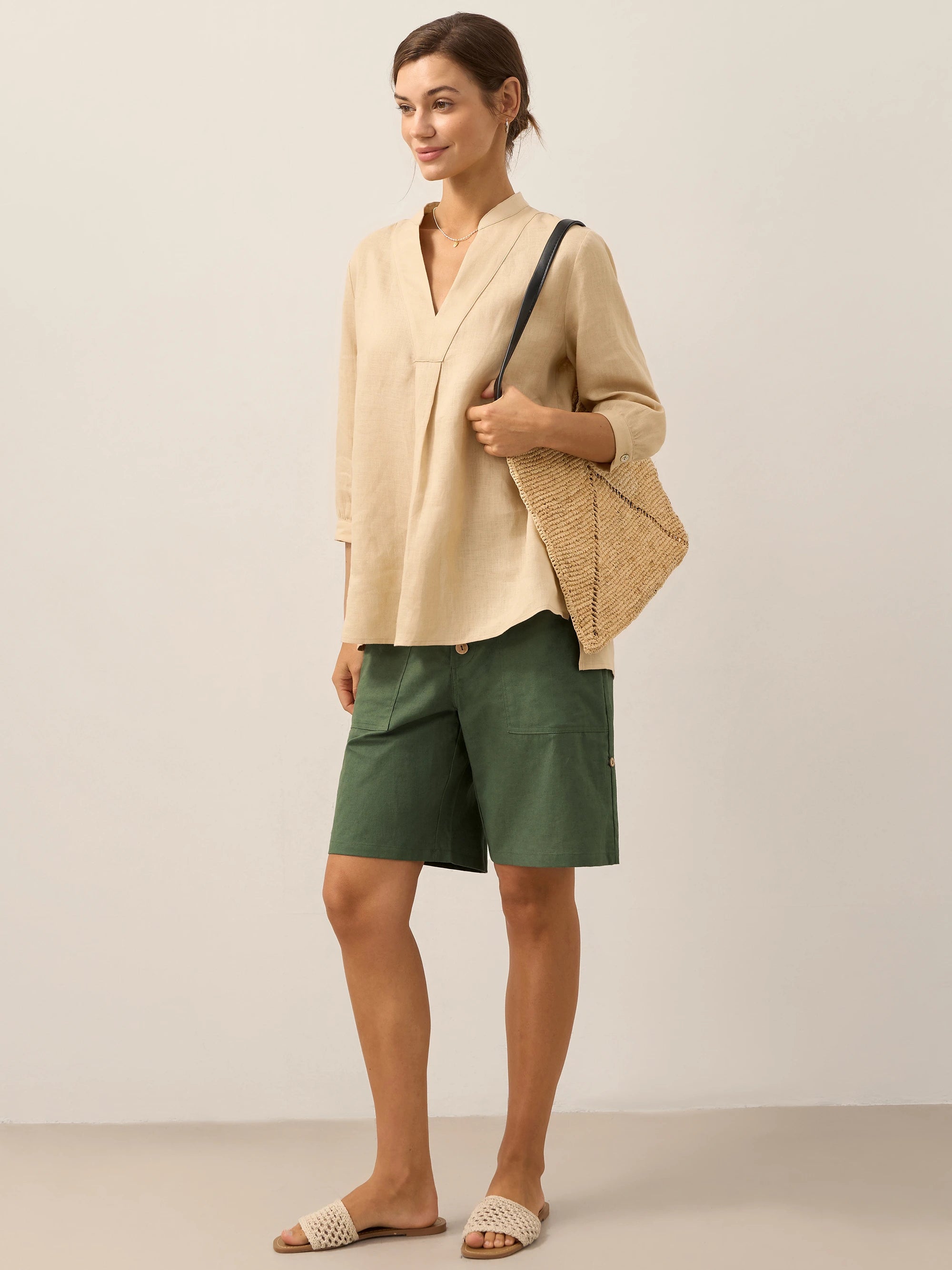 V-ringad linnetunika för dam-Shirts for women-Fjallbarn
