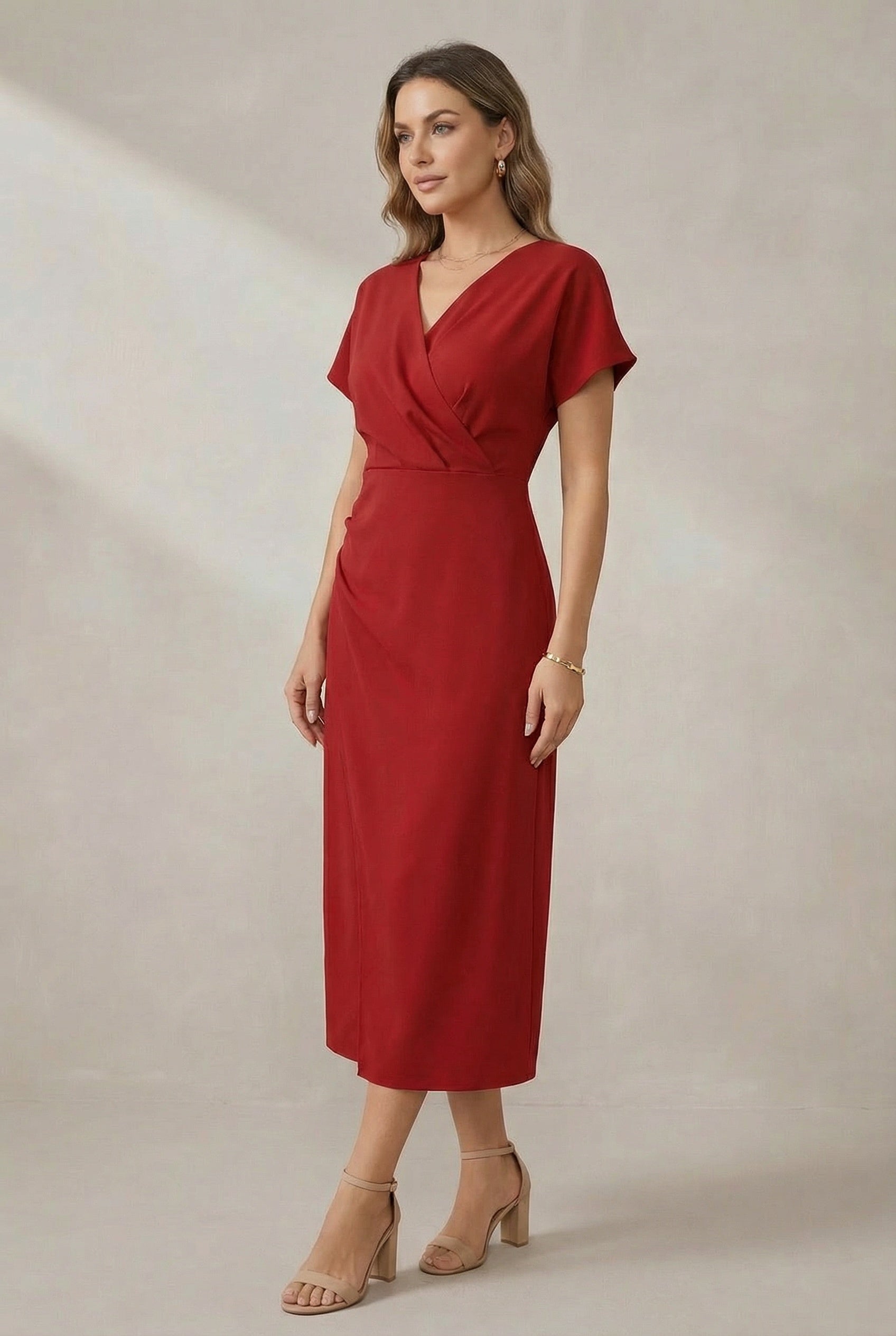 V-ringad omlottklänning i midilängd för dam-Midi Dress-Fjallbarn