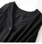 V-ringad texturerad blus med knappar för dam-Blouses for women-Fjallbarn