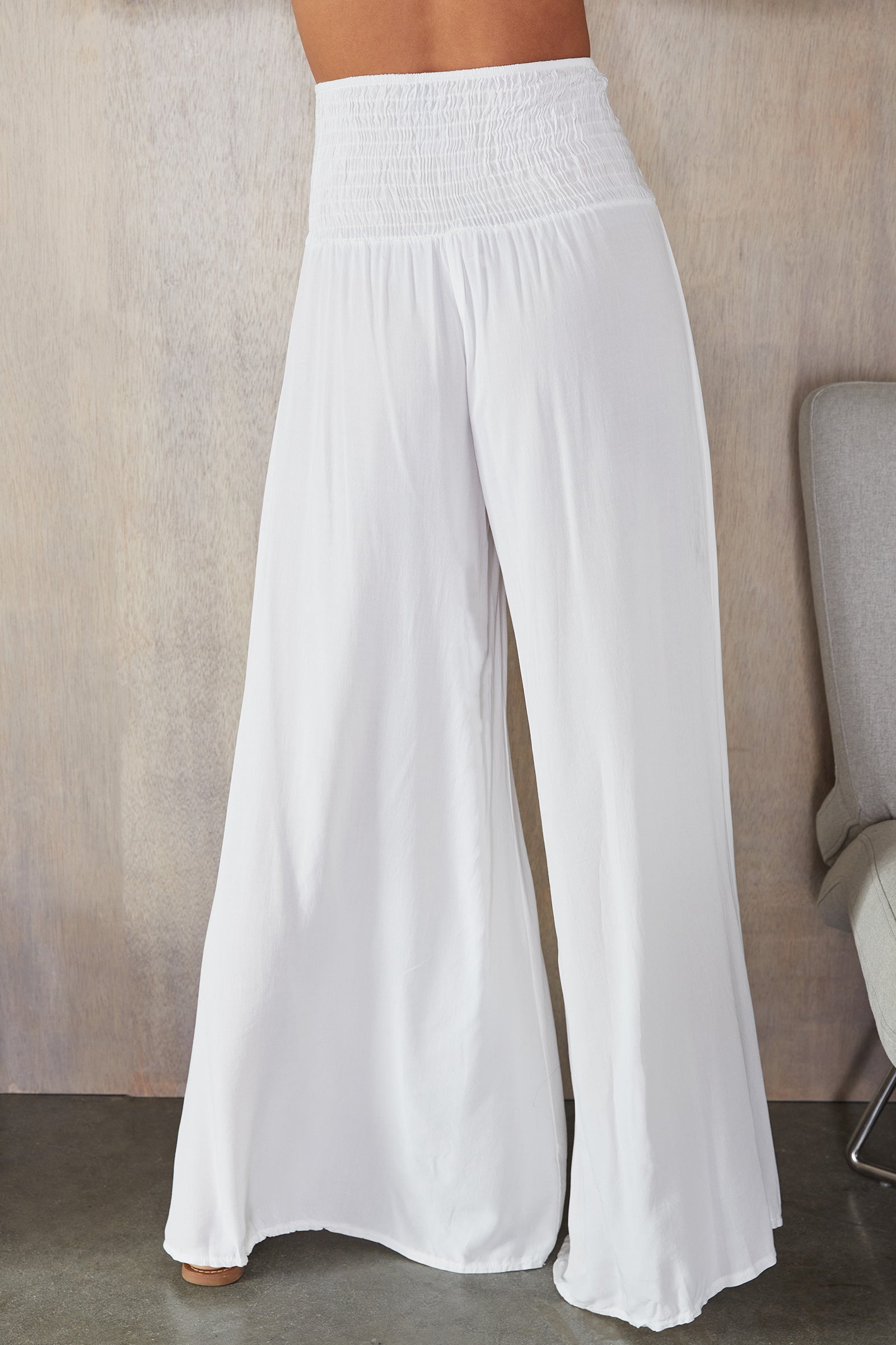 Vida byxor med smockad midja för dam-Pants for woman-Fjallbarn