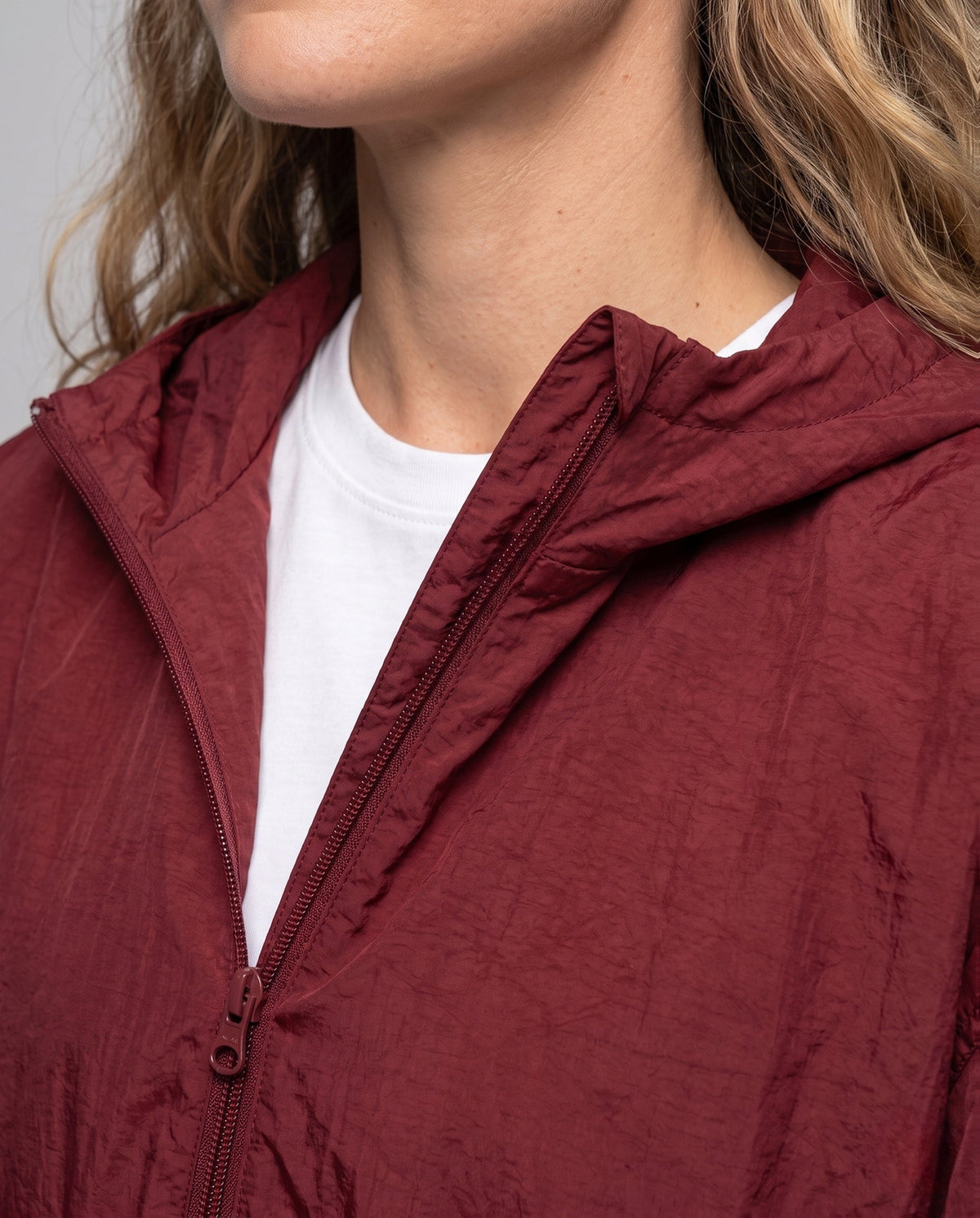 Vindjacka med huva och dragkedja för dam-Jacket for women-Fjallbarn
